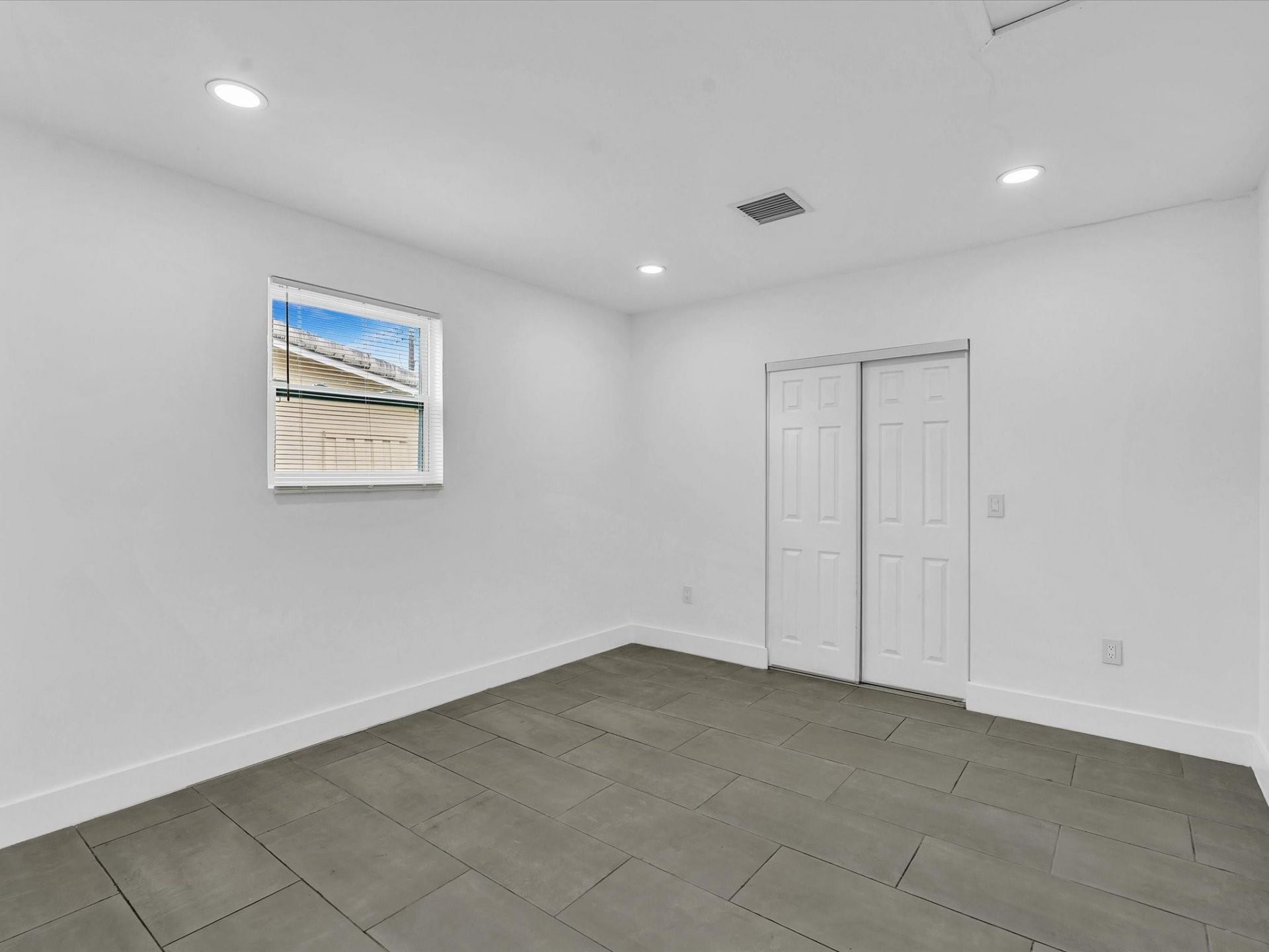 5710 SW 54th Court, Davie, FL 33314 Photo