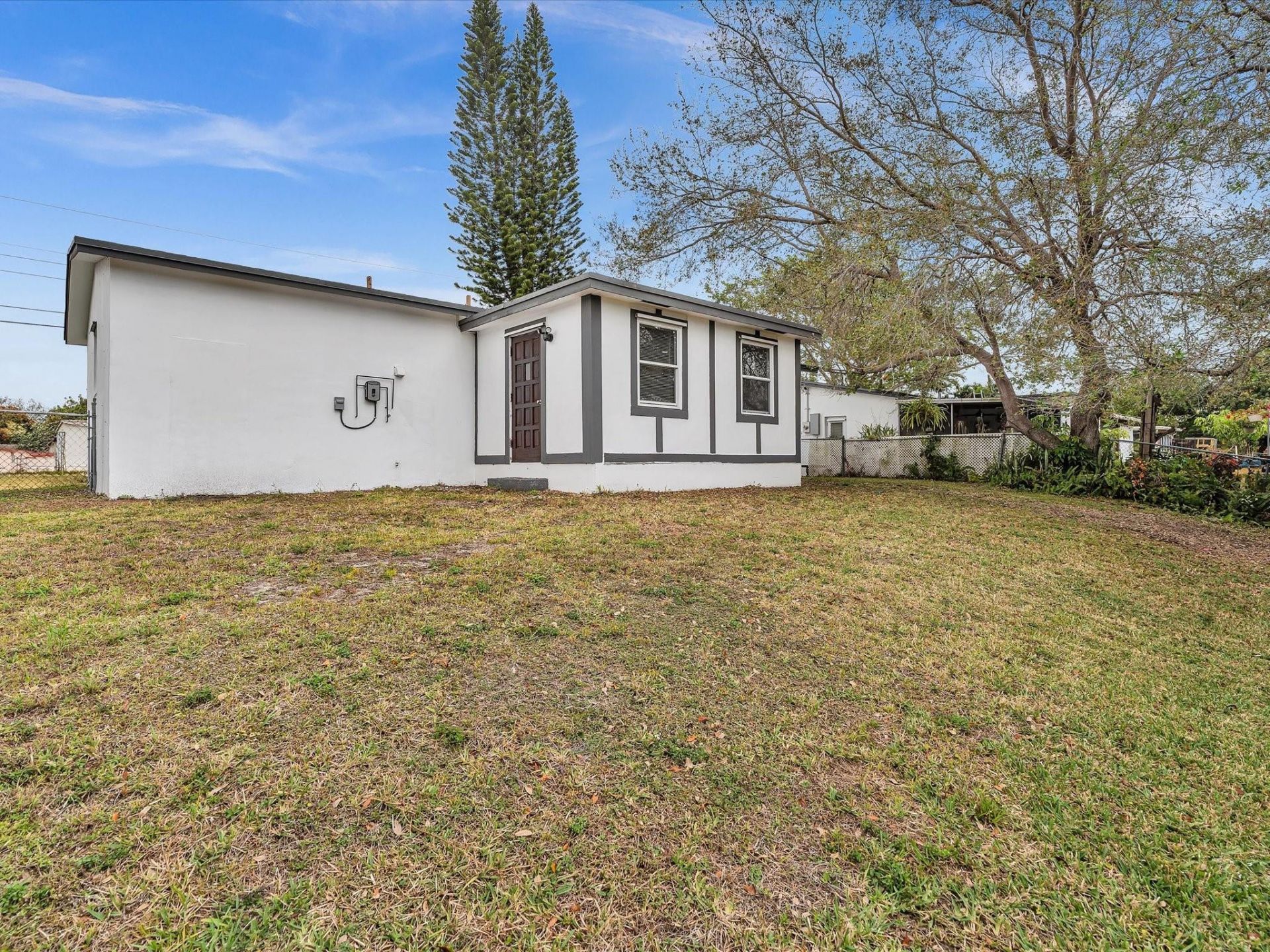 5710 SW 54th Court, Davie, FL 33314 Photo