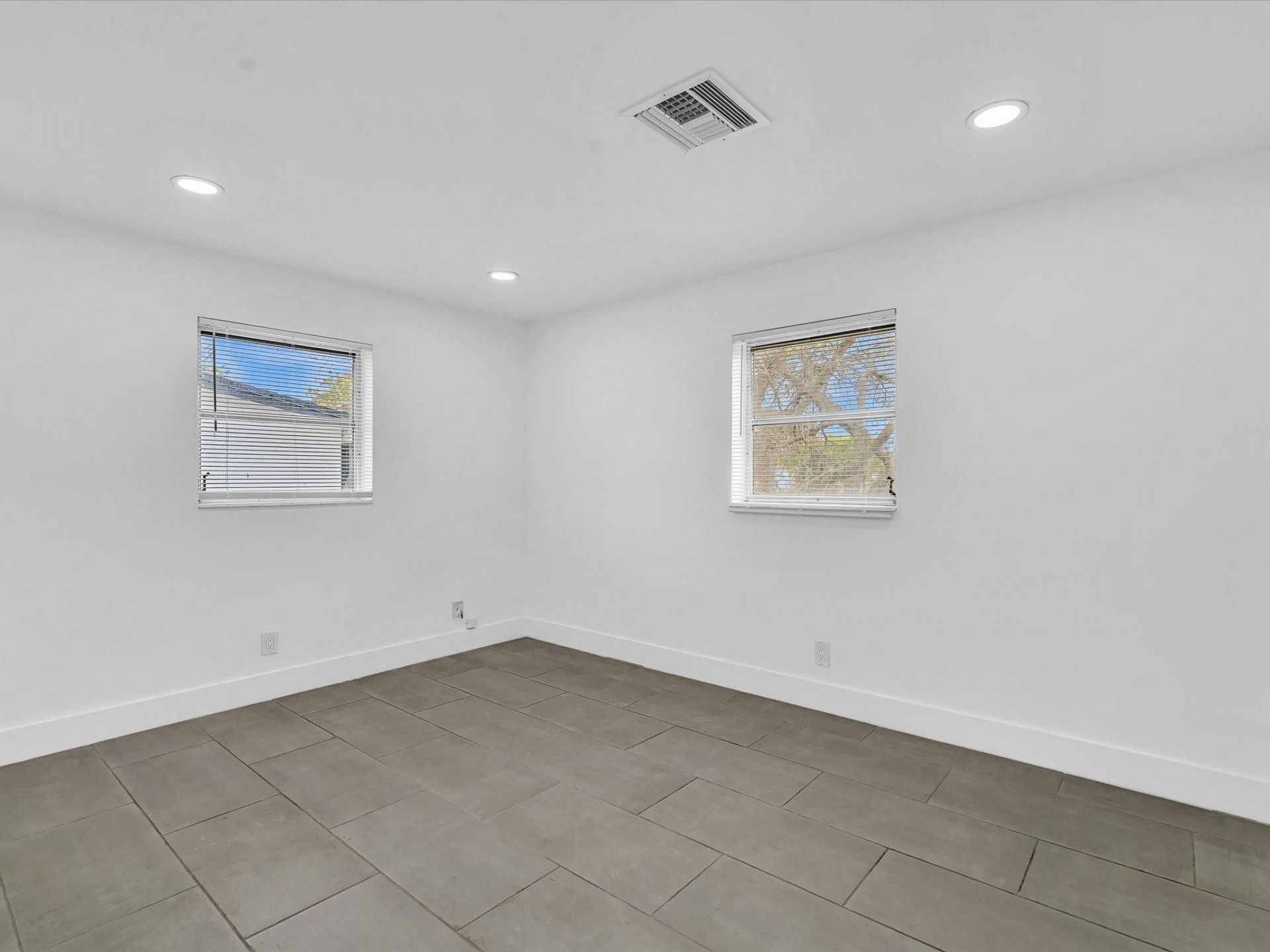 5710 SW 54th Court, Davie, FL 33314 Photo