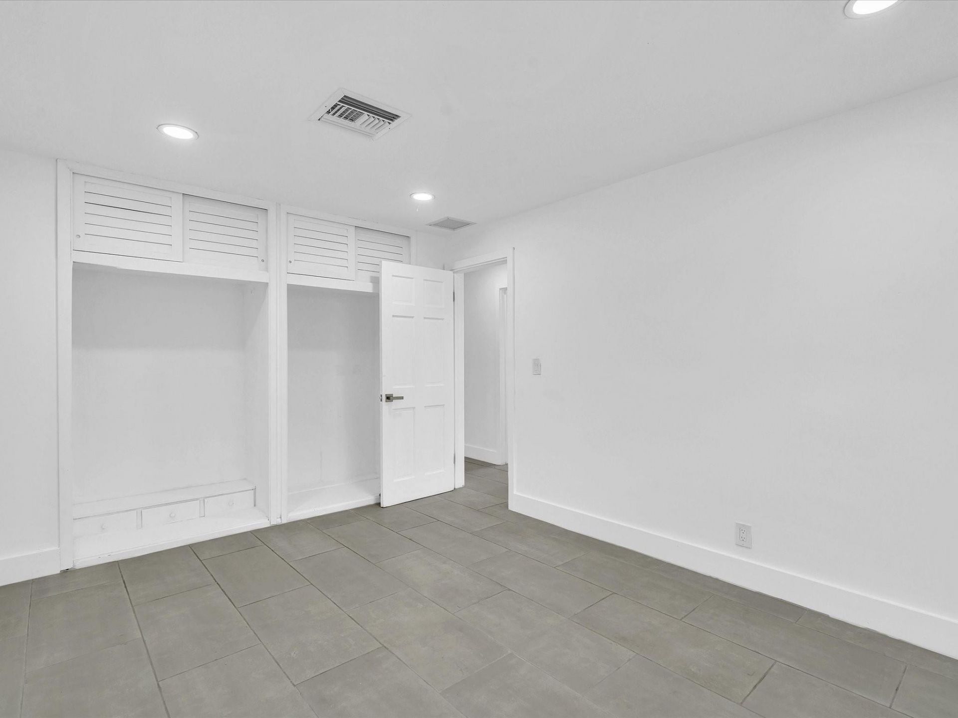 5710 SW 54th Court, Davie, FL 33314 Photo