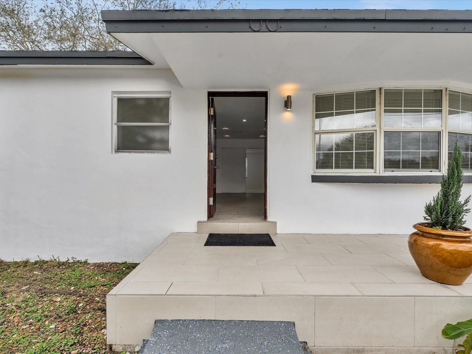 5710 SW 54th Court, Davie, FL 33314 Photo