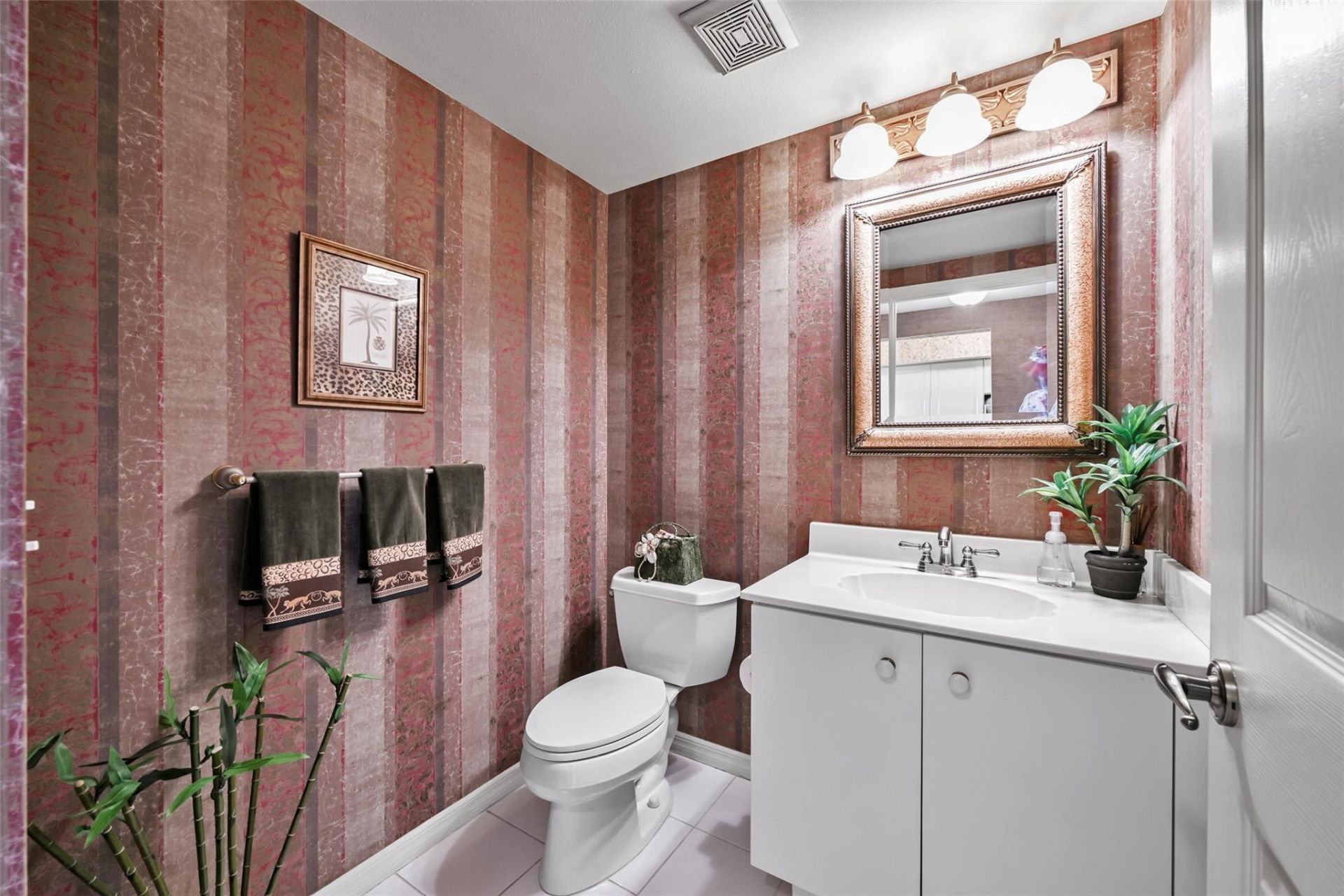 2880 NE 14th Street Causeway, Unit 710, Pompano Beach, FL 33062 Photo