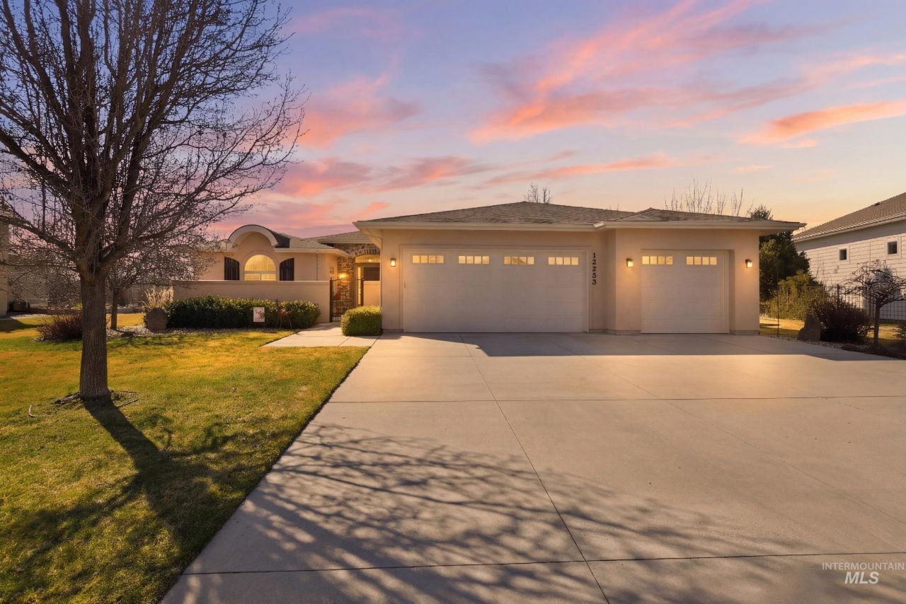 12259 W Seven Lakes Lane, Star, ID 83669 Main Photo