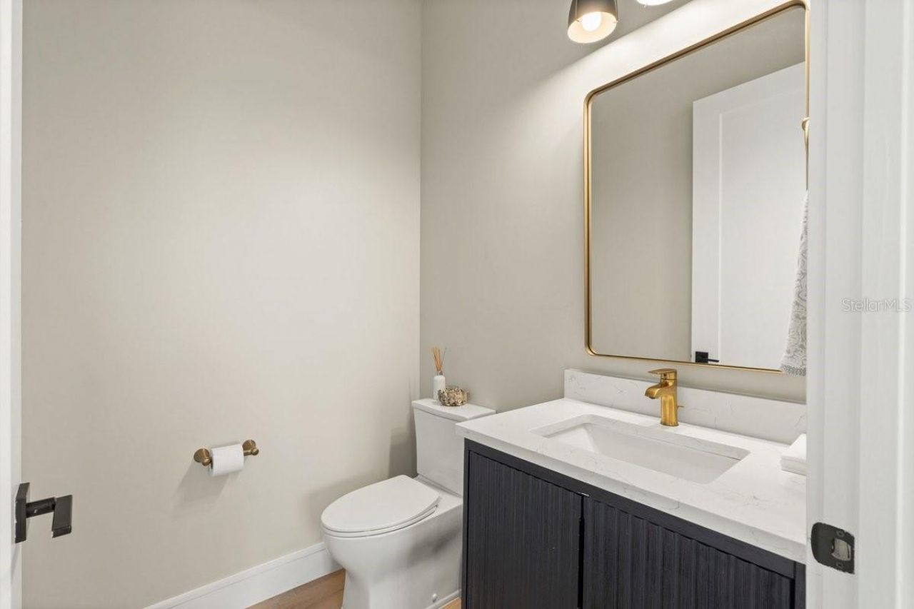 552 S Peninsula Avenue, New Smyrna Beach, FL 32169 Photo