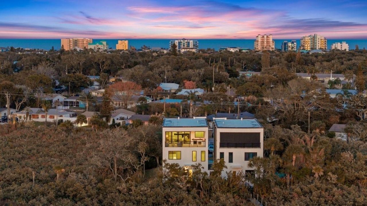 552 S Peninsula Avenue, New Smyrna Beach, FL 32169 Photo