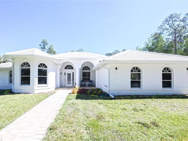 1520 Oakes BLVD , NAPLES, FL 34119