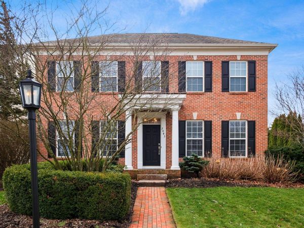 7043 Cunningham Drive, New Albany, OH 43054