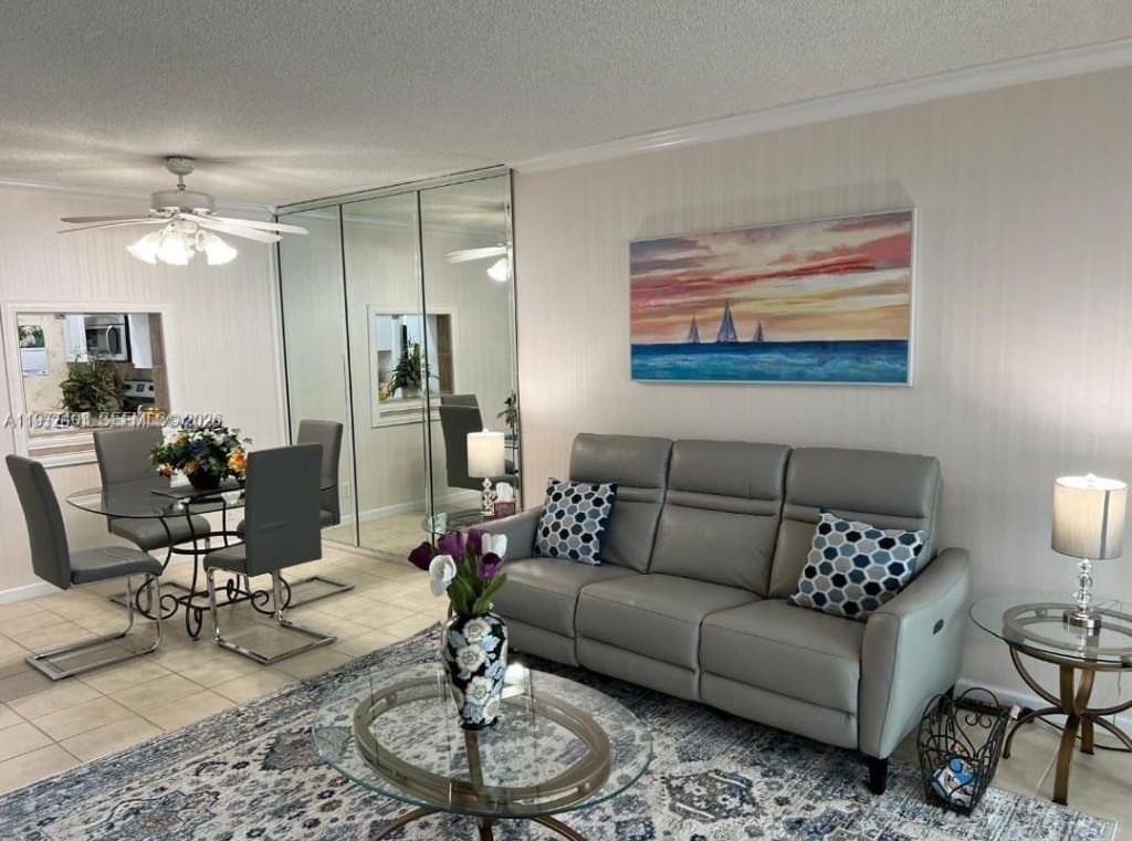 1501 S Ocean Blvd , Unit 211, Lauderdale by the Sea, FL 33062 Photo
