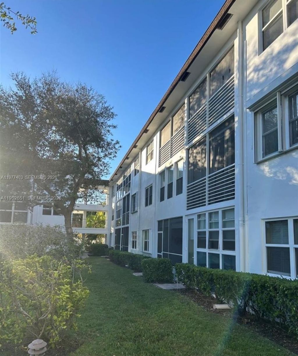 1501 S Ocean Blvd , Unit 211, Lauderdale by the Sea, FL 33062 Photo