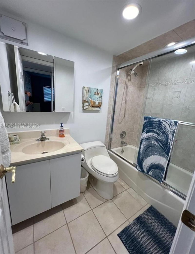 1501 S Ocean Blvd , Unit 211, Lauderdale by the Sea, FL 33062 Photo