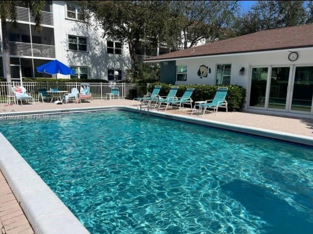 1501 S Ocean Blvd , Unit 211, Lauderdale by the Sea, FL 33062 Photo