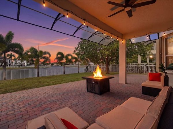 15675 SW 52nd Ct, Miramar, FL 33027