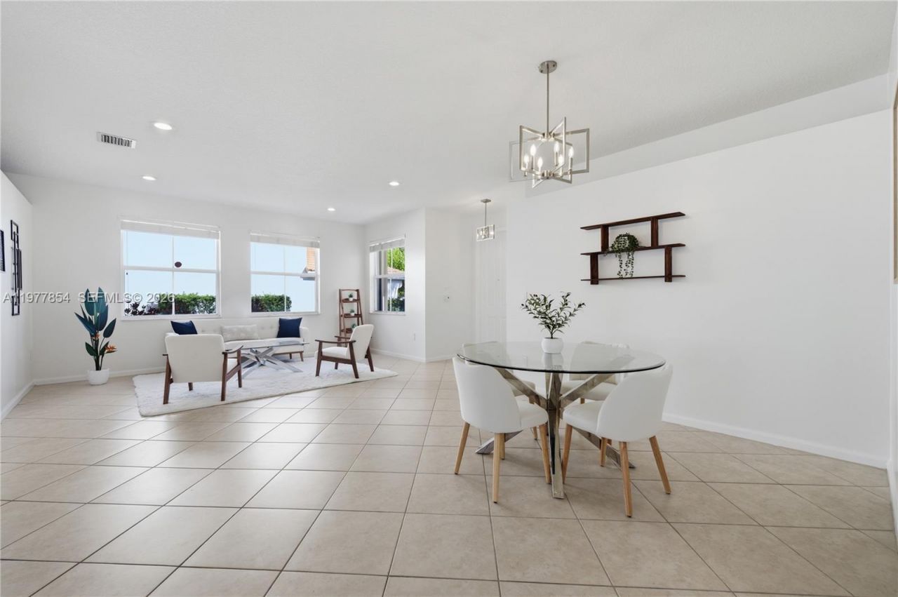 15675 SW 52nd Ct, Miramar, FL 33027 Photo