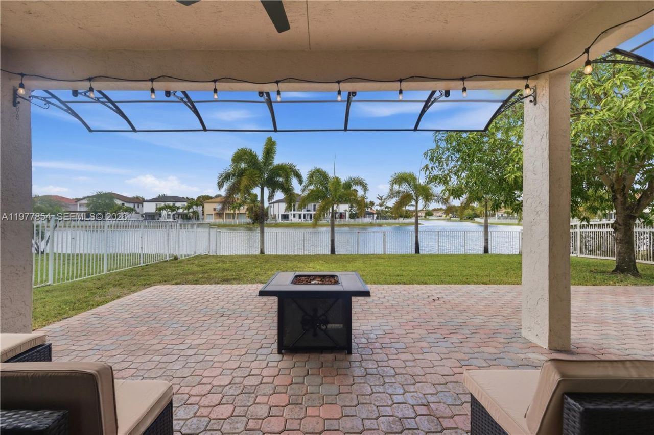 15675 SW 52nd Ct, Miramar, FL 33027 Photo