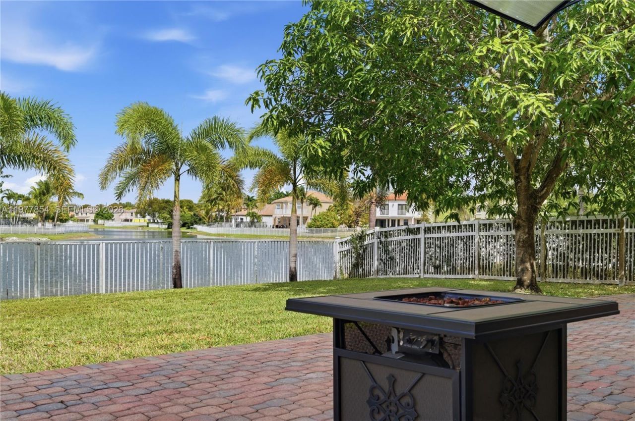 15675 SW 52nd Ct, Miramar, FL 33027 Photo