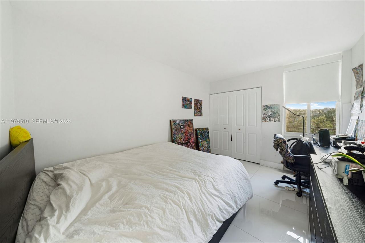 9210 Fontainebleau Blvd , Unit 207, Miami, FL 33172 Photo