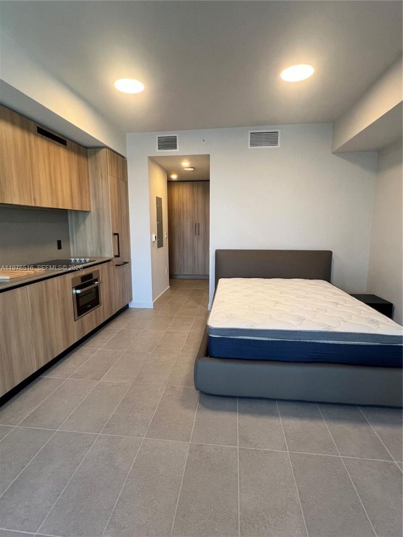 121 N 5th St , Unit 3400, Miami, FL 33132 Photo