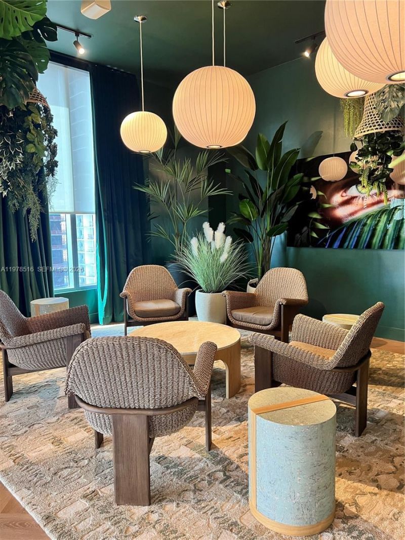 121 NE 5th St, Unit 3400, Miami, FL 33132 Photo