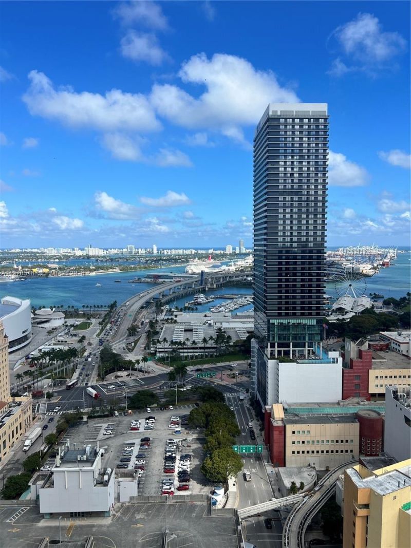 121 NE 5th St, Unit 3400, Miami, FL 33132 Photo