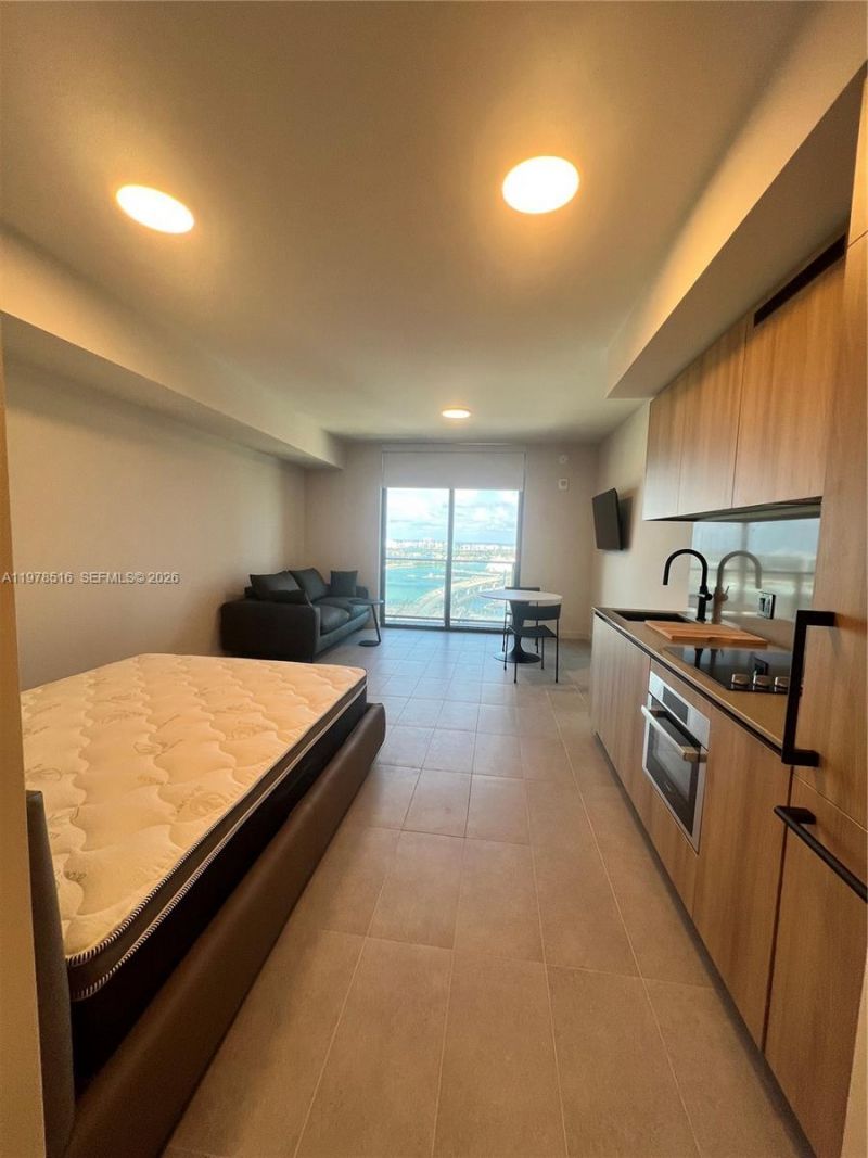 121 N 5th St , Unit 3400, Miami, FL 33132 Photo