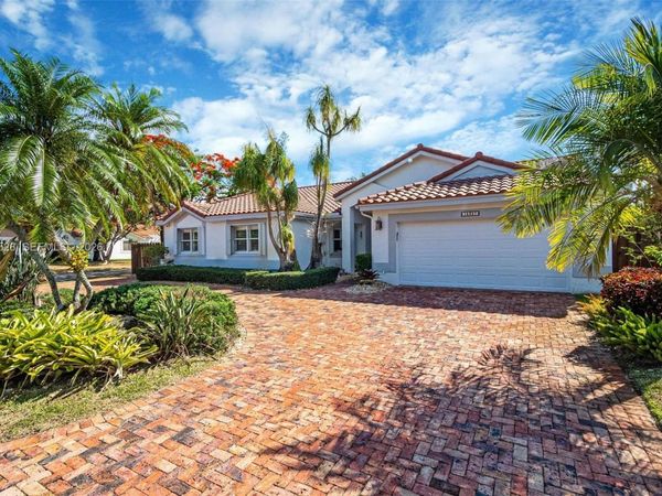 15327 SW 55th Ter , Miami, FL 33185