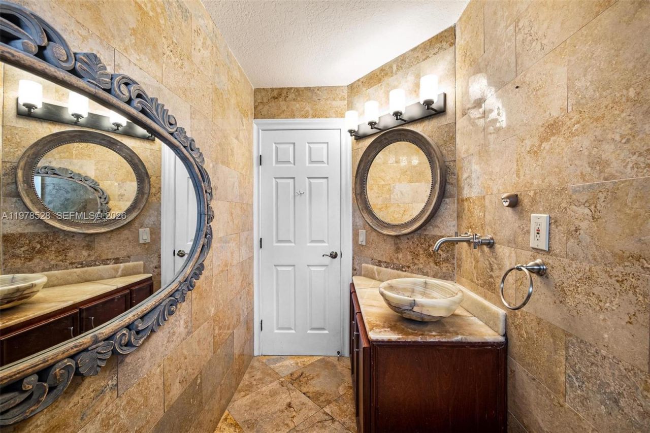 15327 SW 55th Ter , Miami, FL 33185 Photo