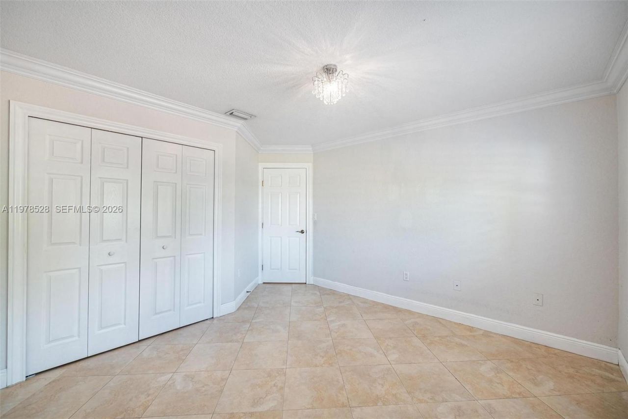 15327 SW 55th Ter , Miami, FL 33185 Photo