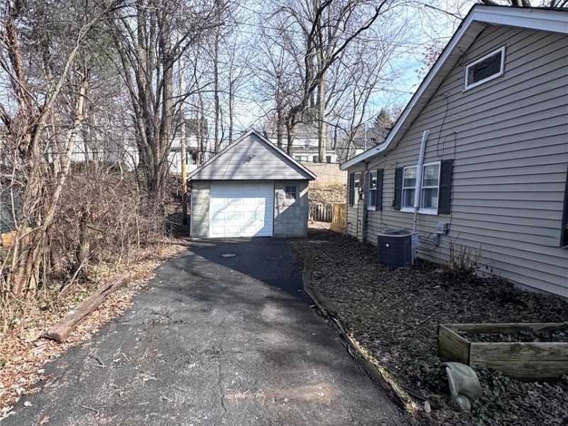 1563 Maplegrove Road, South Euclid, OH 44121 Photo 2