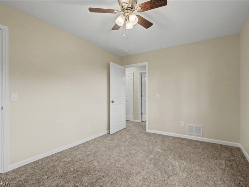 1444 Buckeye Circle, Salem, OH 44460 Photo 13