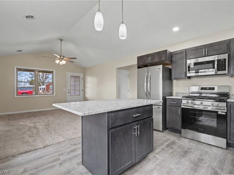 1444 Buckeye Circle, Salem, OH 44460 Photo 4