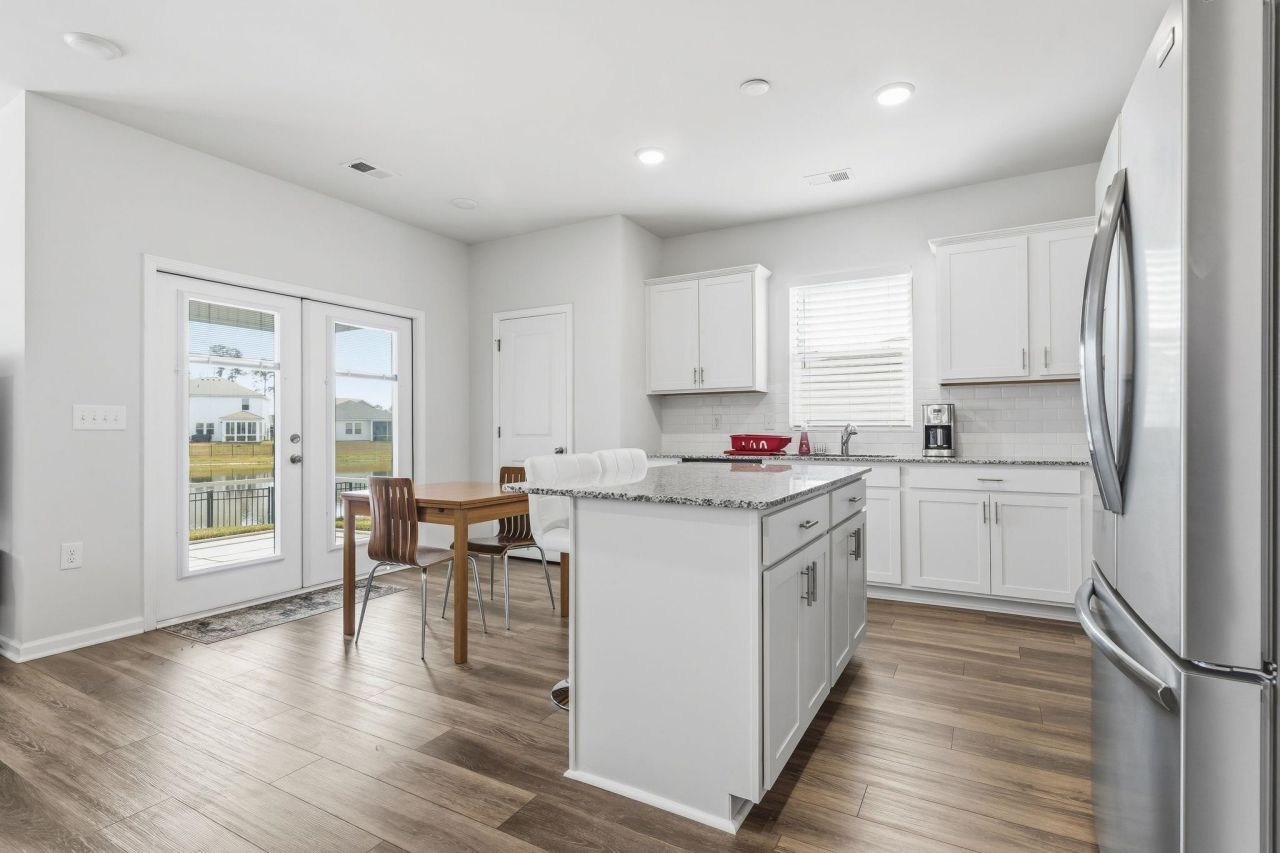 862 Laconic Dr. Photo 12