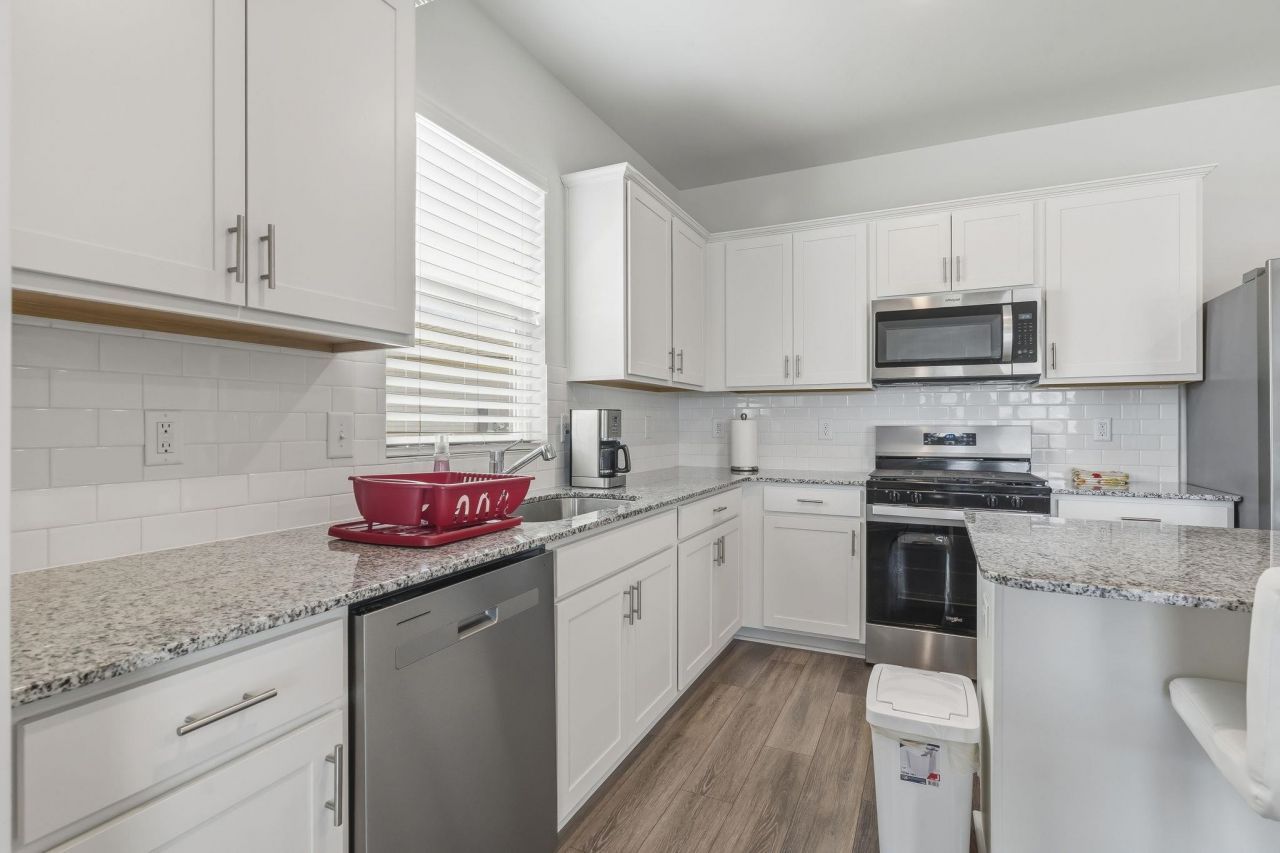 862 Laconic Dr. Photo 16