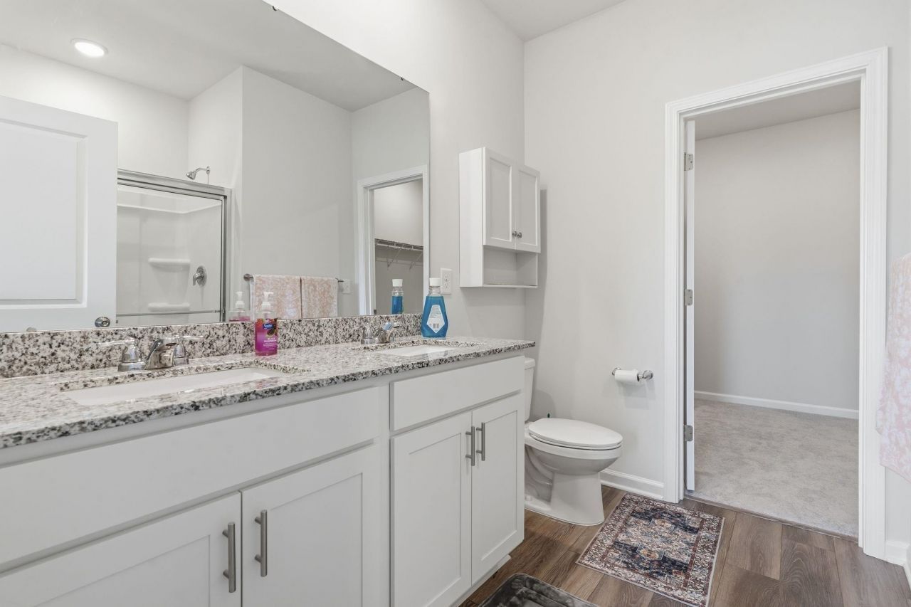 862 Laconic Dr. Photo 7