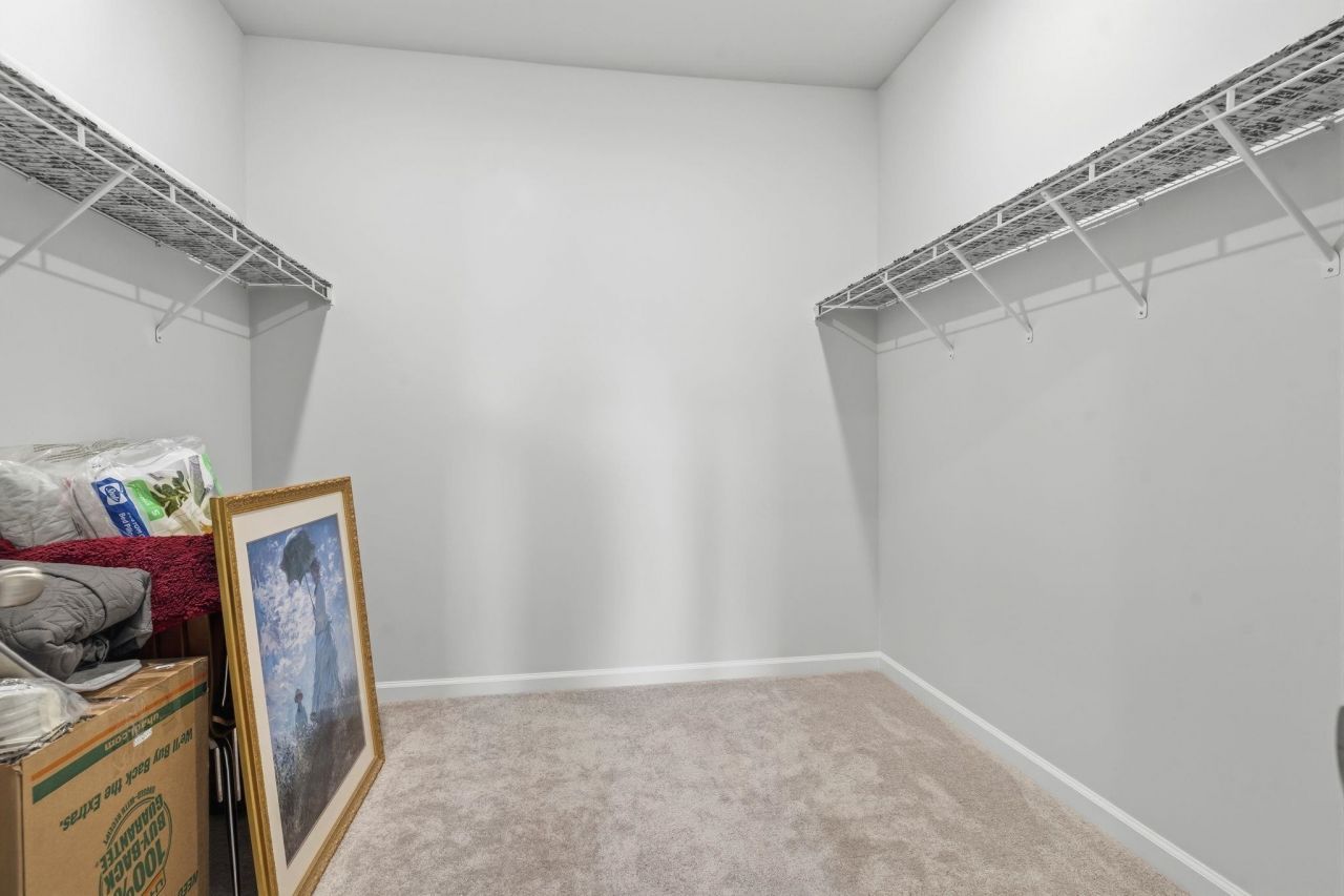 862 Laconic Dr. Photo 8