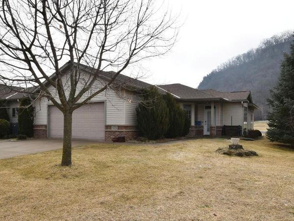 673 Crimson Way , Lake City, MN 55041