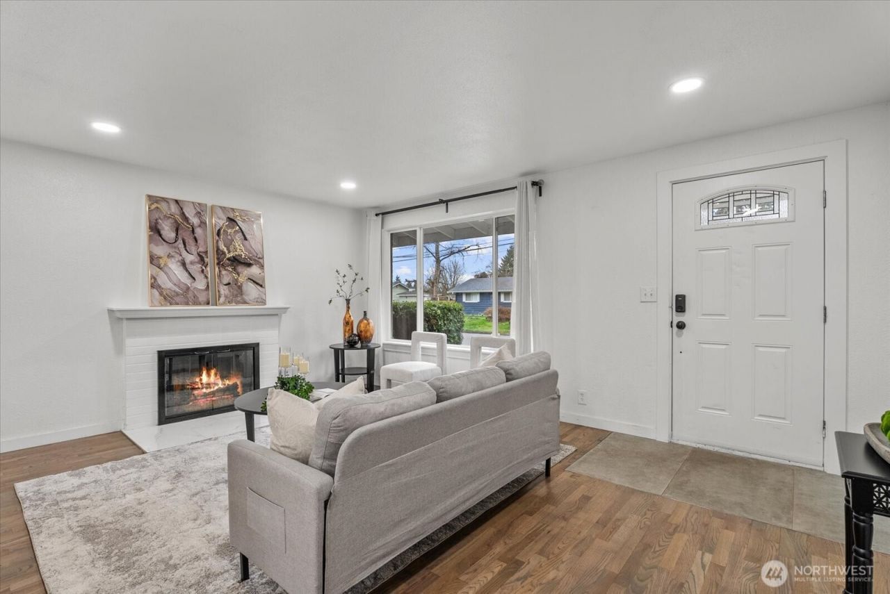 606 25th Street Se, Auburn, WA 98002