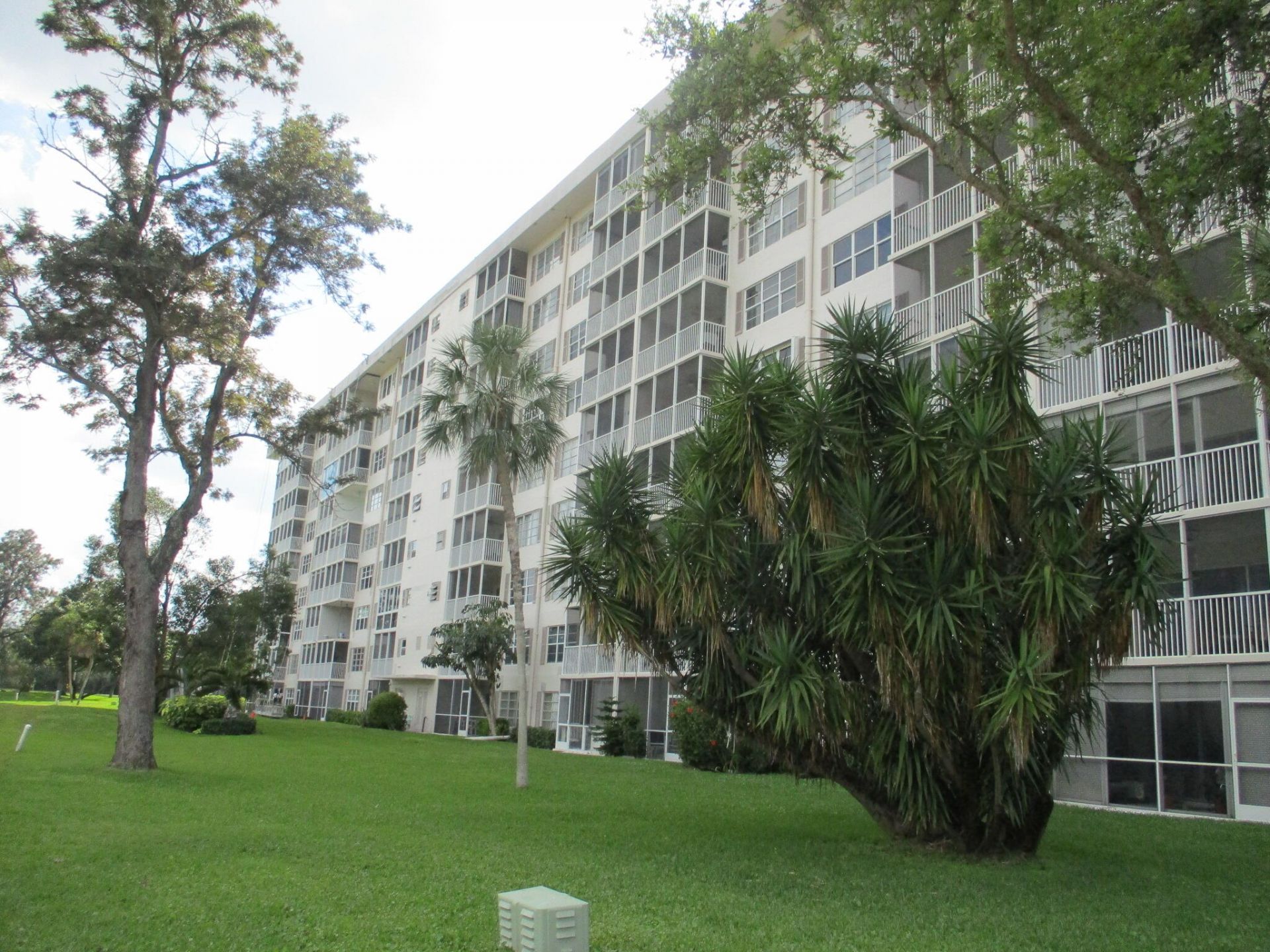 3300 N Palm Aire Drive, Unit 306, Pompano Beach, FL 33069 Photo