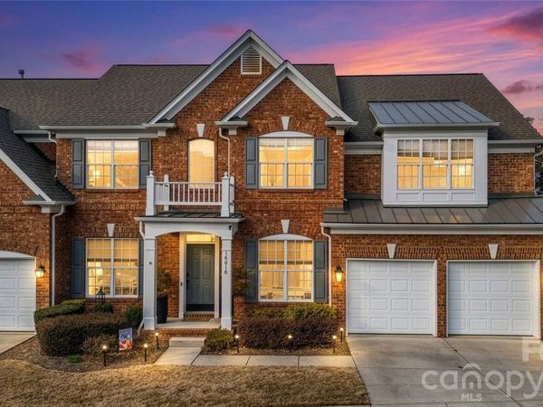 10610 Rogalla Drive, Charlotte, NC 28277