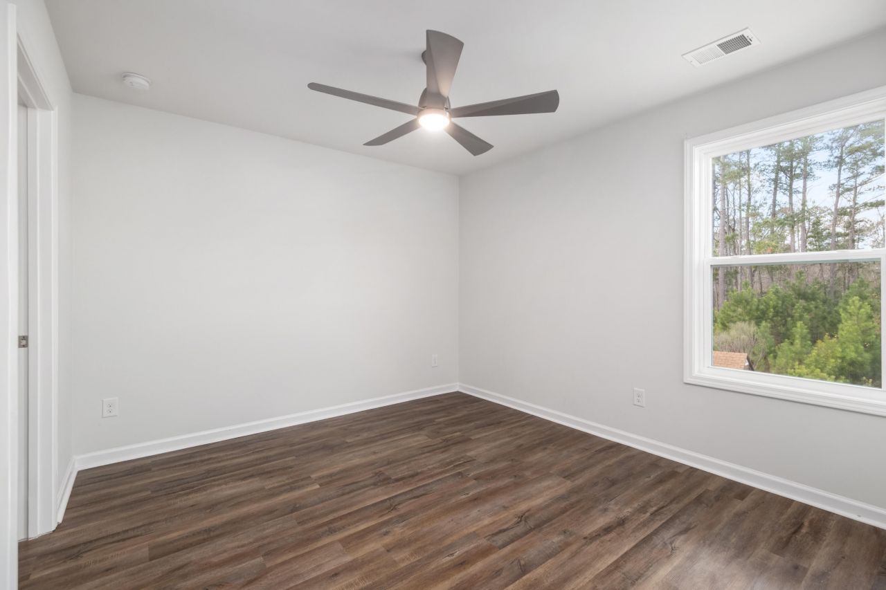 173 Clydesdale Circle Photo 21