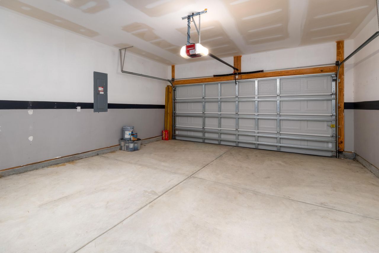 173 Clydesdale Circle Photo 24