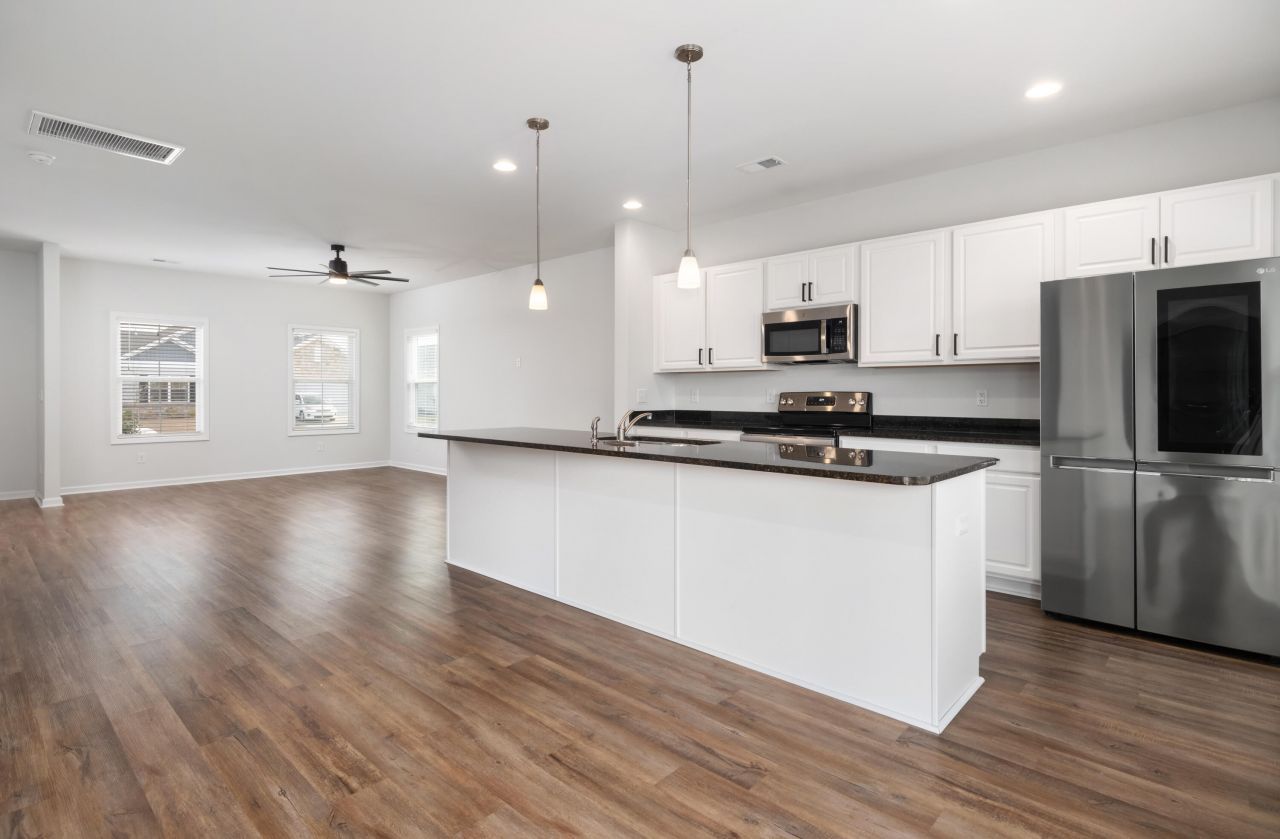 173 Clydesdale Circle Photo 6