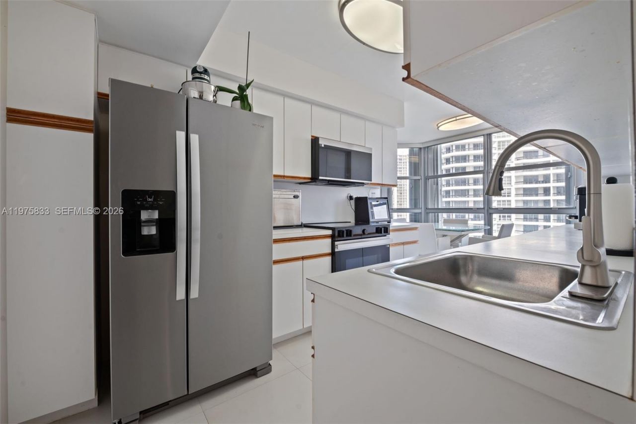 19101 NE 36th Ct, Unit 1407, Aventura, FL 33180 Photo