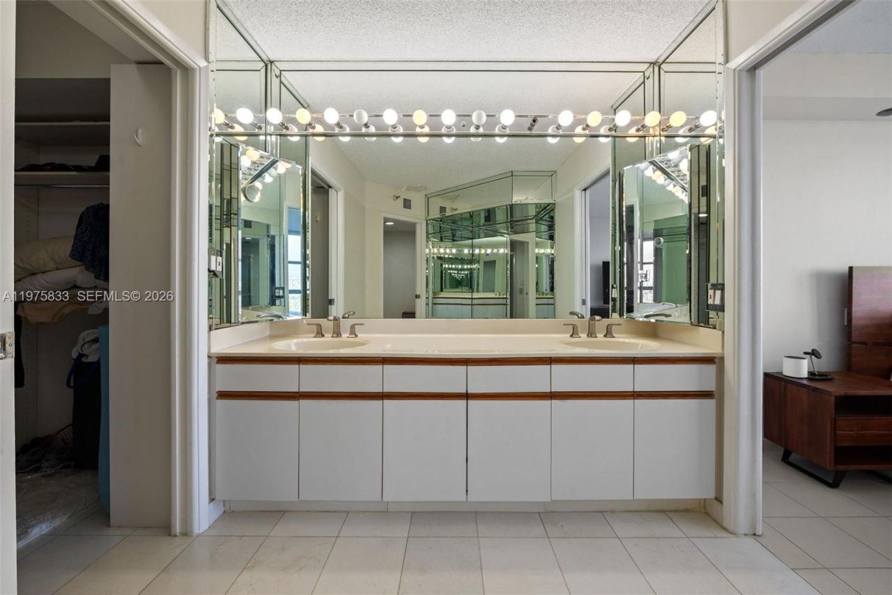 19101 NE 36th Ct, Unit 1407, Aventura, FL 33180 Photo