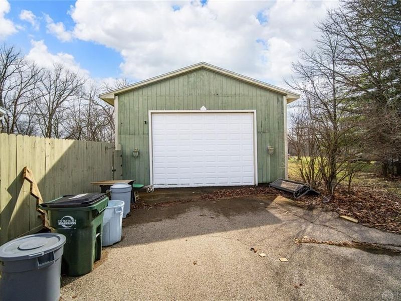 1410 Orchard Hill Drive, Miamisburg, OH 45342 Photo 8