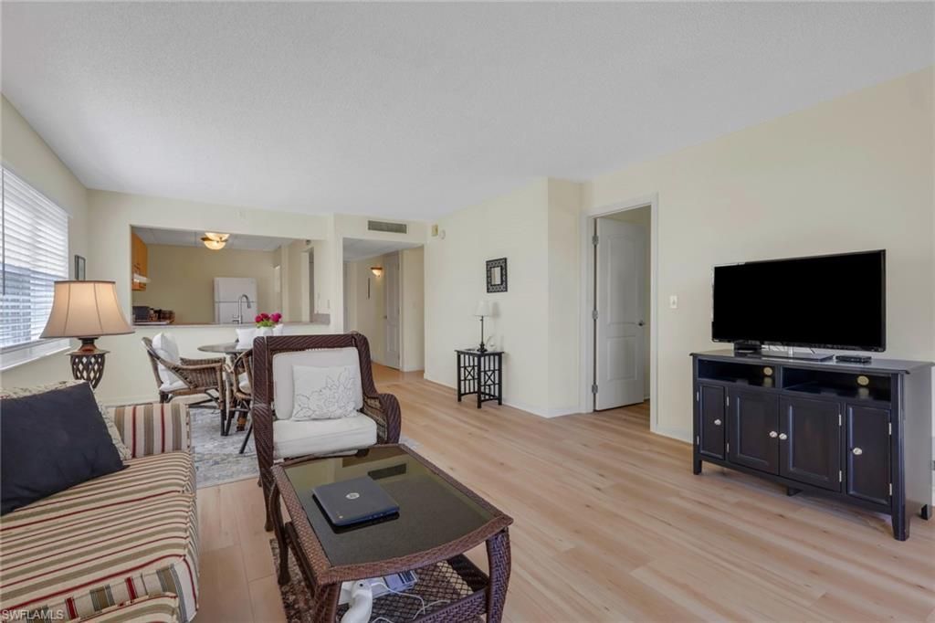 1057 Forest Lakes Dr, Unit 1208, Naples, FL 34105 Photo