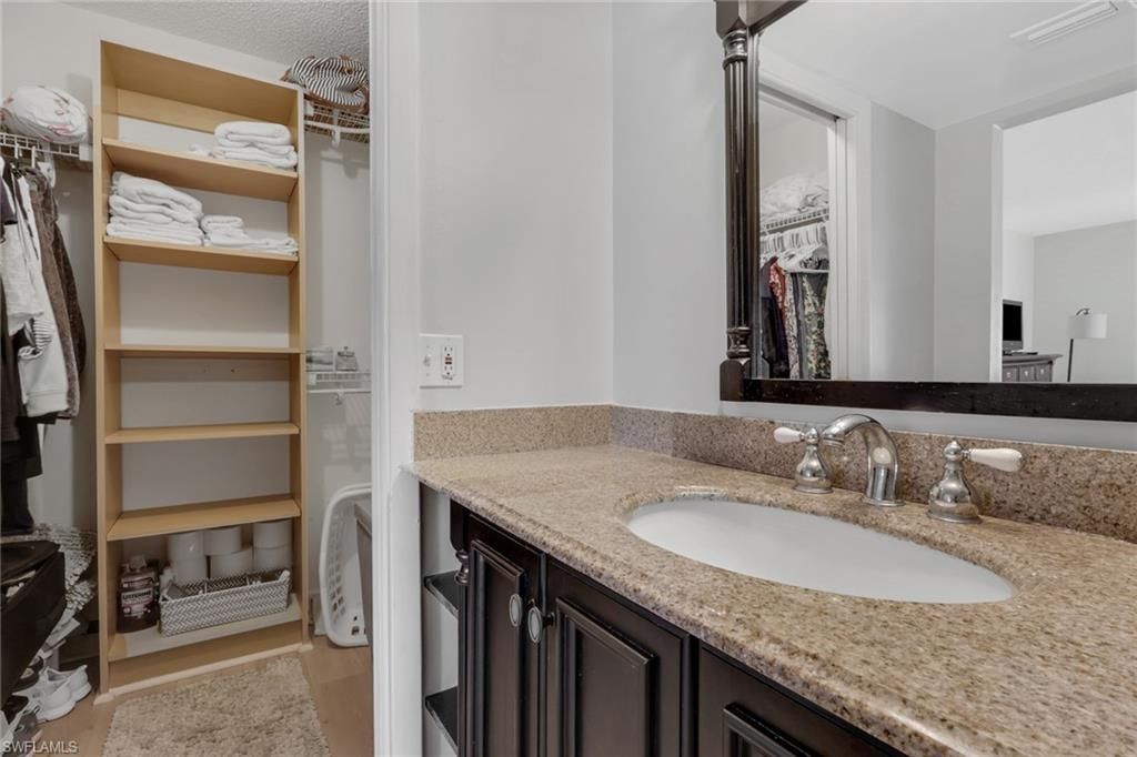 1057 Forest Lakes Dr, Unit 1208, Naples, FL 34105 Photo