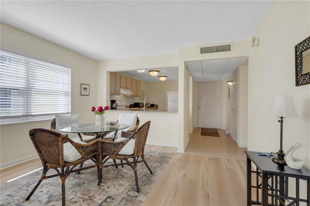 1057 Forest Lakes Dr, Unit 1208, Naples, FL 34105 Photo