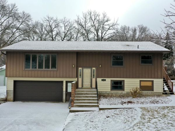 1609 7 1/2 Street SW, Willmar, MN 56201