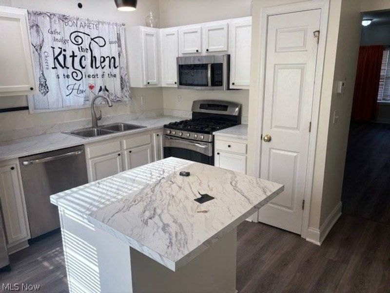 844 Royal Road , Cleveland, OH 44110 Photo 4