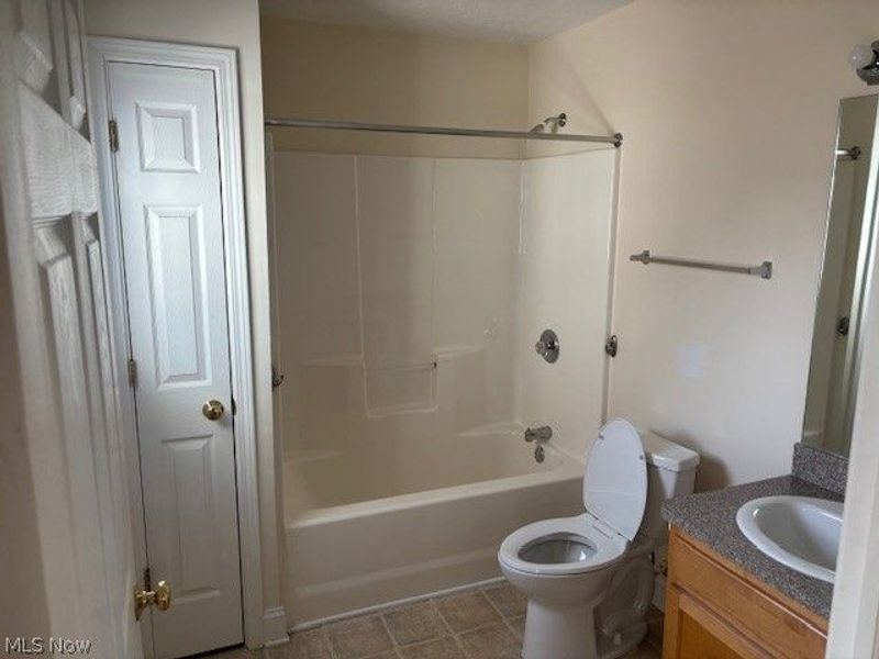 844 Royal Road , Cleveland, OH 44110 Photo 9